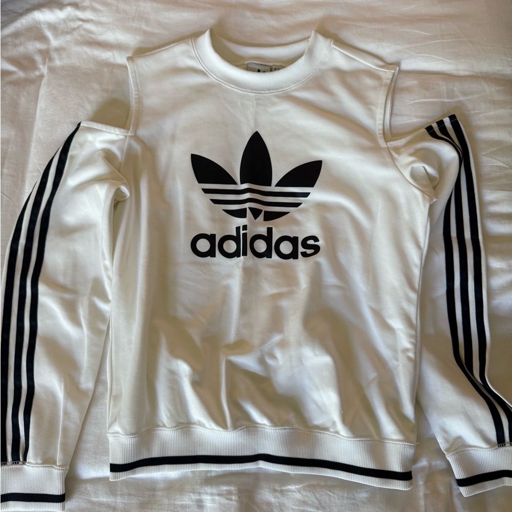 Adidas’s Sweatshirt